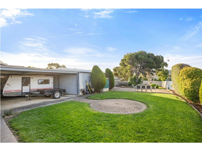 1 Ostend Crescent, Hayborough SA 5211