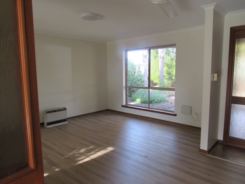 1 Ostend Crescent, Hayborough SA 5211