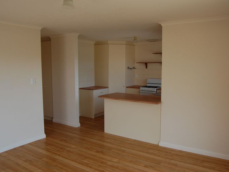 8 Poltong Crescent, Encounter Bay SA 5211