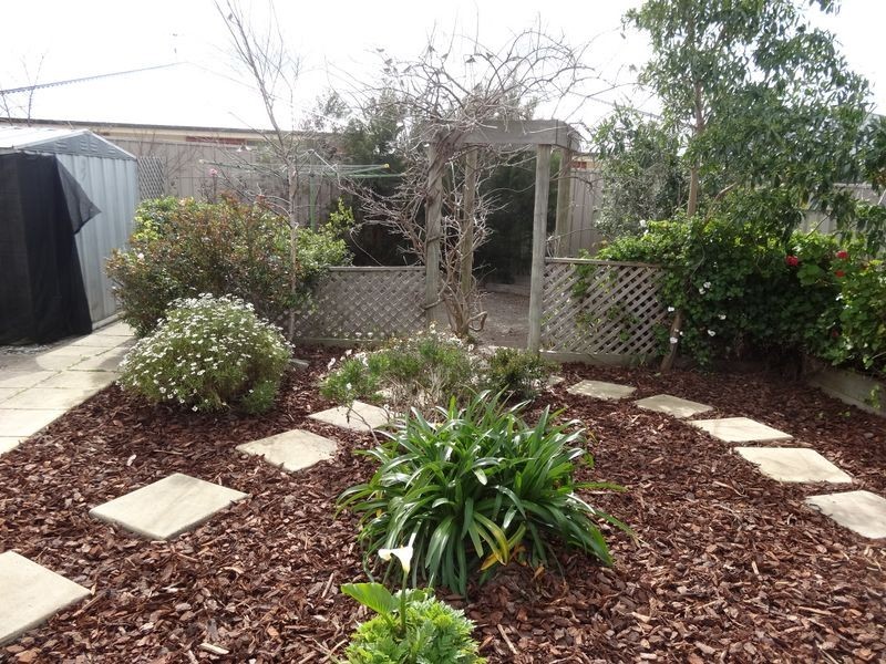 8 Poltong Crescent, Encounter Bay SA 5211