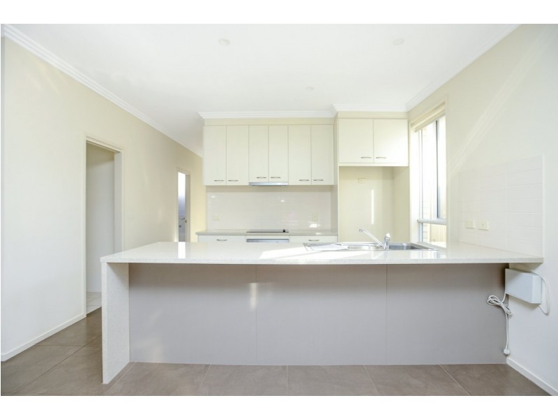 18 Sturt Street, Victor Harbor SA 5211