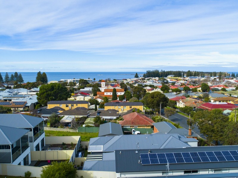 52 Seaview Road, Victor Harbor SA 5211