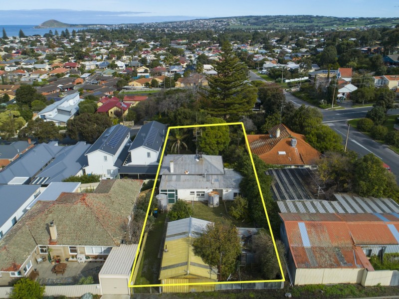 52 Seaview Road, Victor Harbor SA 5211