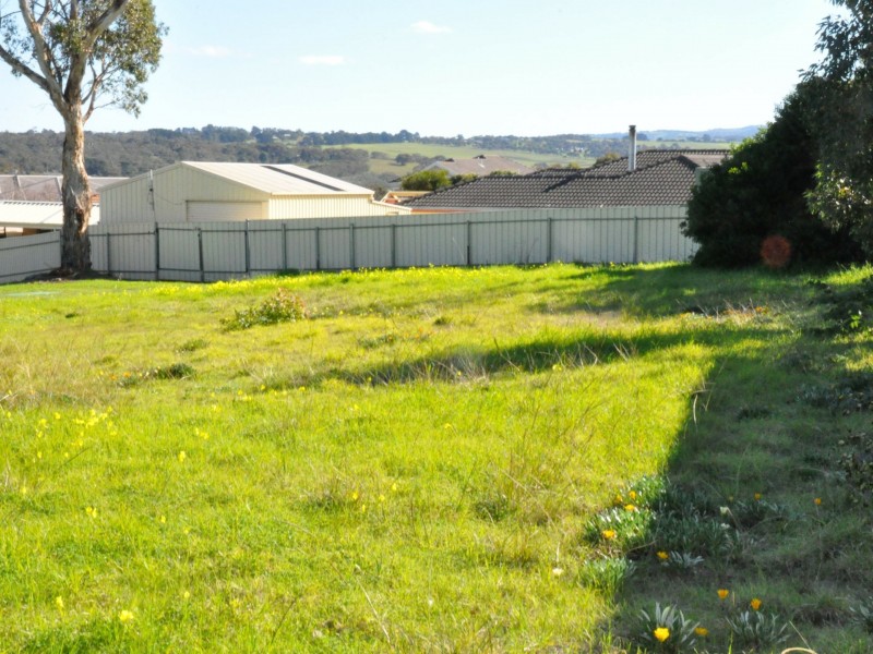 11 Dundalk Avenue, Mccracken SA 5211
