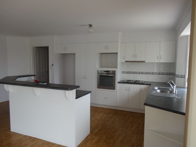 10 Harwood Close, Encounter Bay SA 5211