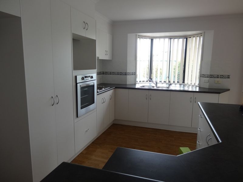 10 Harwood Close, Encounter Bay SA 5211