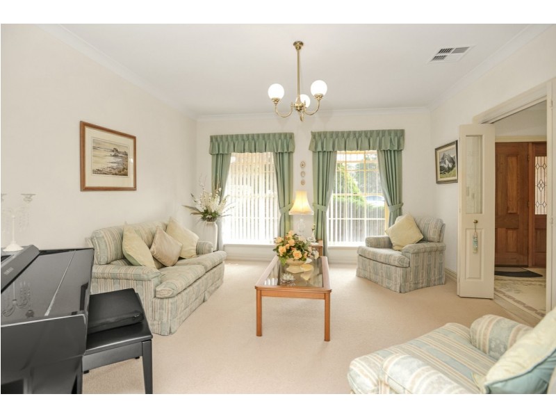 6 Hay Court, Victor Harbor SA 5211