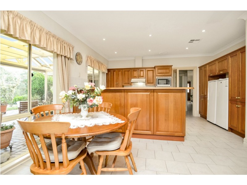 6 Hay Court, Victor Harbor SA 5211