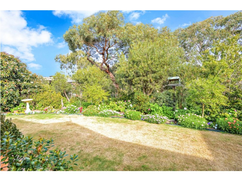 6 Hay Court, Victor Harbor SA 5211