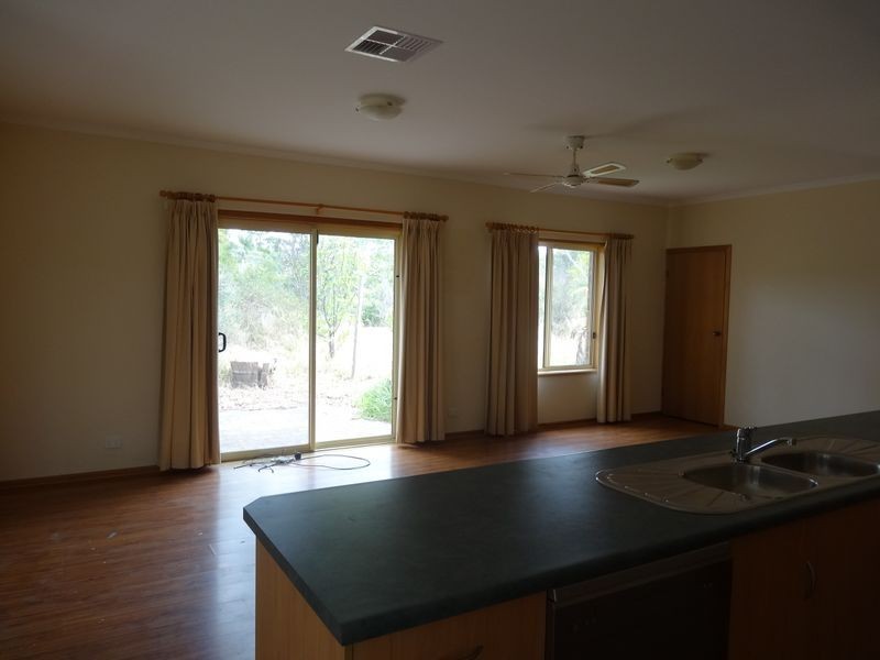 7 Coromandel Drive, Mccracken SA 5211