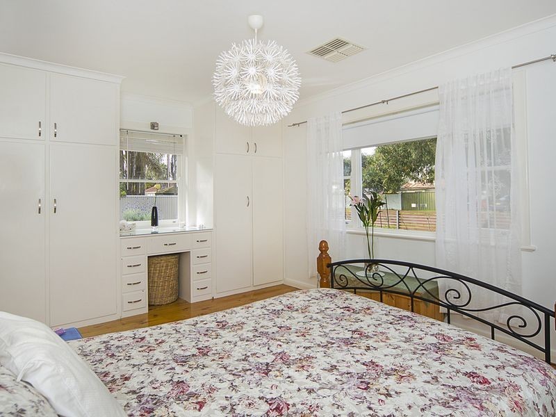 3 Forrest Street, Victor Harbor SA 5211