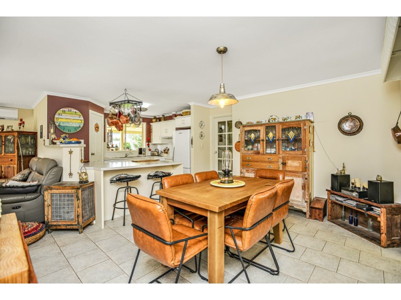 70 Lakeside Circuit, Encounter Bay SA 5211