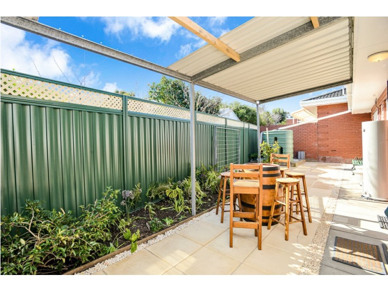2/42 Seaview road, Victor Harbor SA 5211