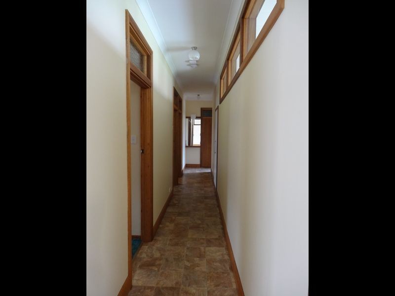 19 Lawson Street, Victor Harbor SA 5211