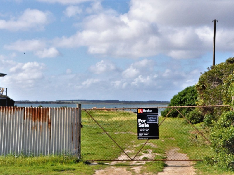 93 Mundoo Channel Drive, Hindmarsh Island SA 5214