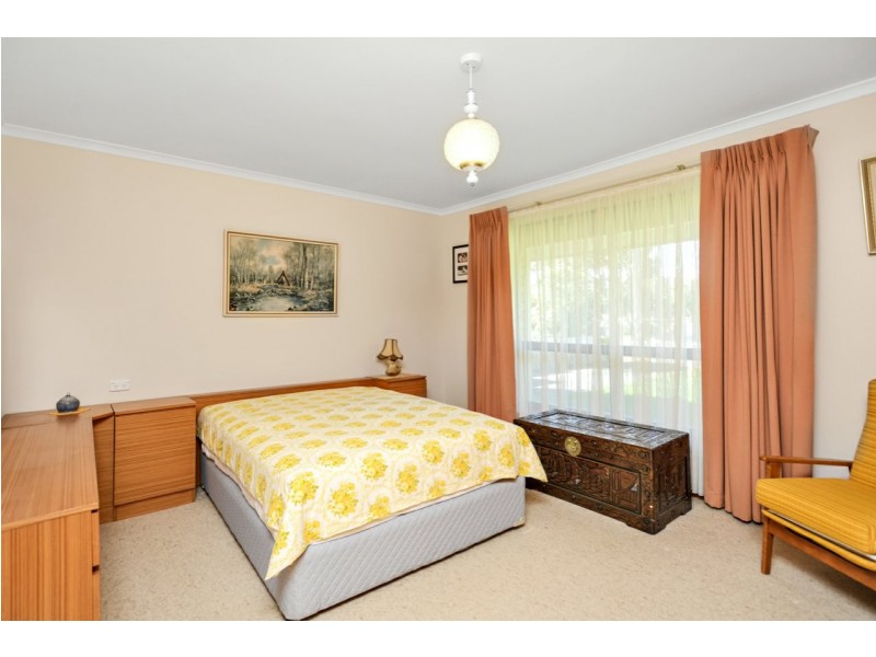 9 Leworthy Street, Victor Harbor SA 5211