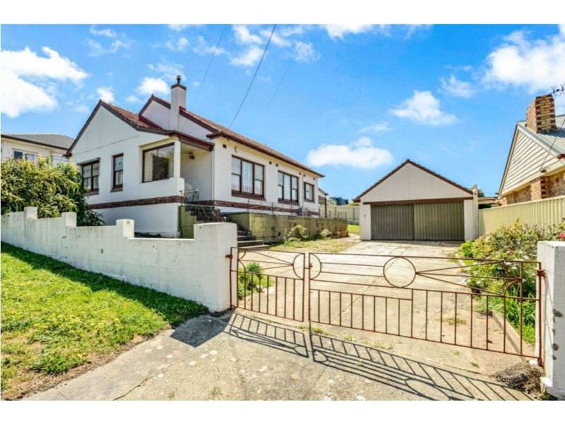 20 Peace Avenue, Victor Harbor SA 5211