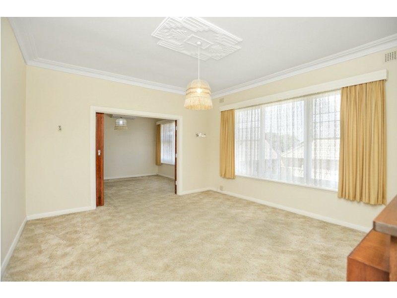 20 Peace Avenue, Victor Harbor SA 5211