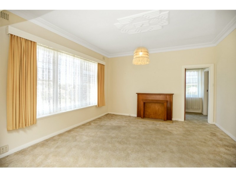 20 Peace Avenue, Victor Harbor SA 5211