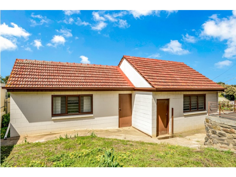 20 Peace Avenue, Victor Harbor SA 5211