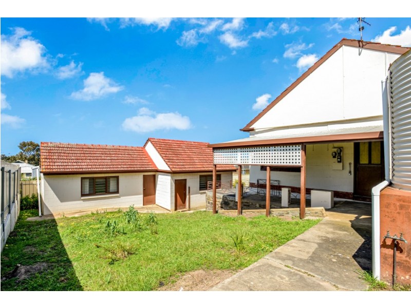 20 Peace Avenue, Victor Harbor SA 5211