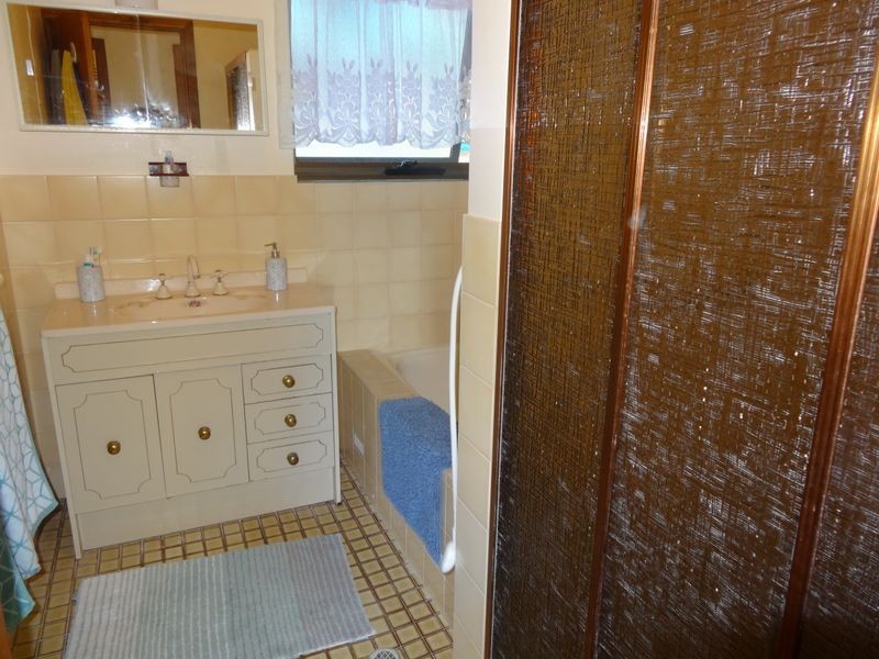 51 Renown Avenue, Victor Harbor SA 5211