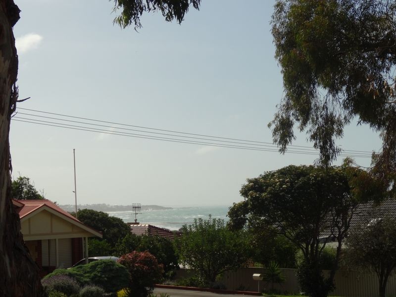 51 Renown Avenue, Victor Harbor SA 5211