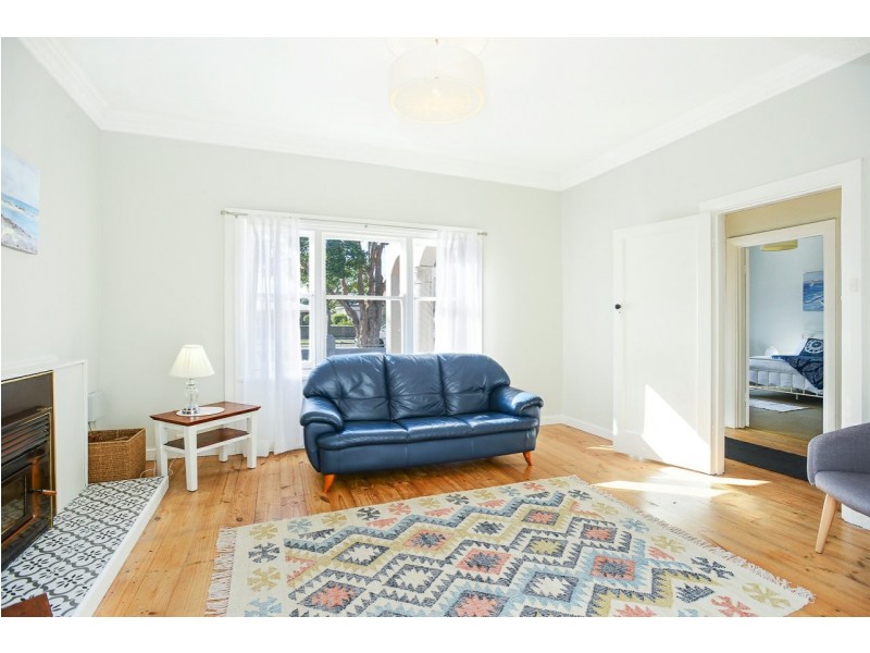 28 Lindsay Street, Victor Harbor SA 5211