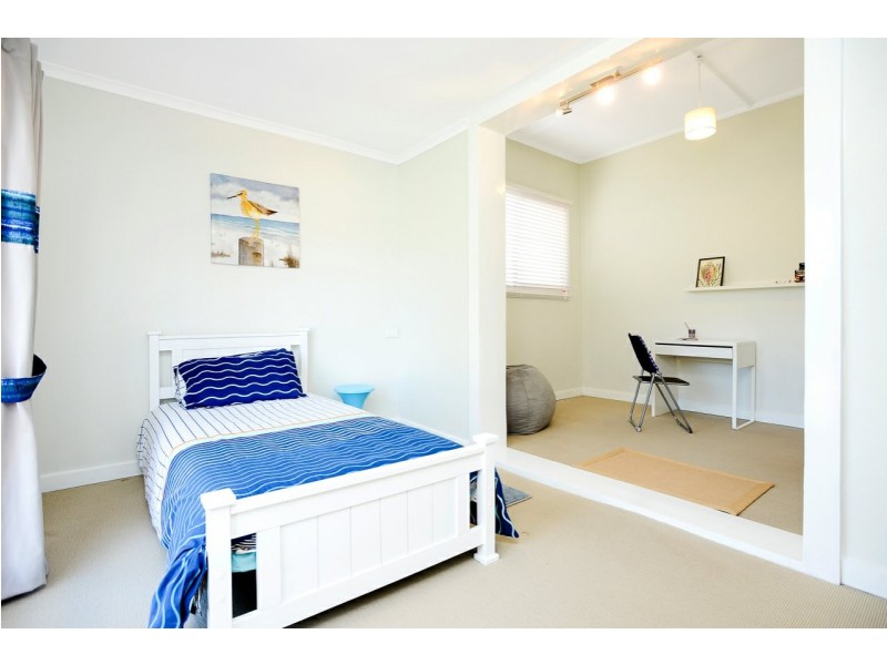 28 Lindsay Street, Victor Harbor SA 5211