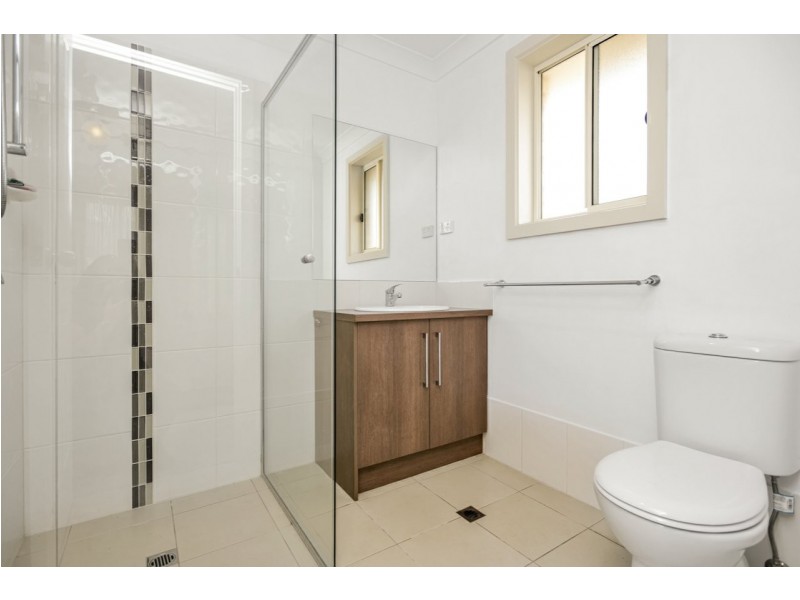 15 Shields Crescent, Encounter Bay SA 5211