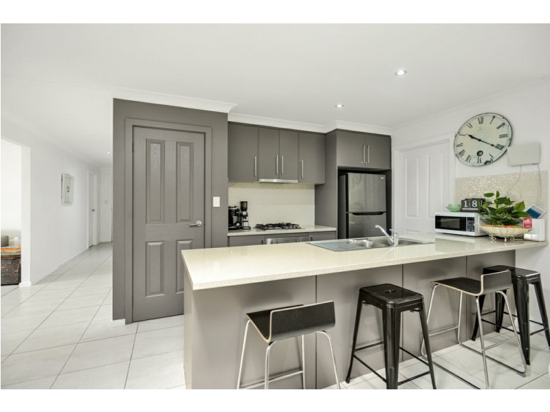 15 Shields Crescent, Encounter Bay SA 5211