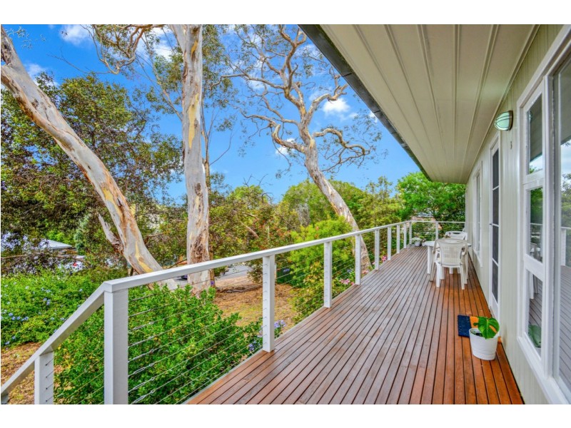 3 Dorset Ave, Victor Harbor SA 5211