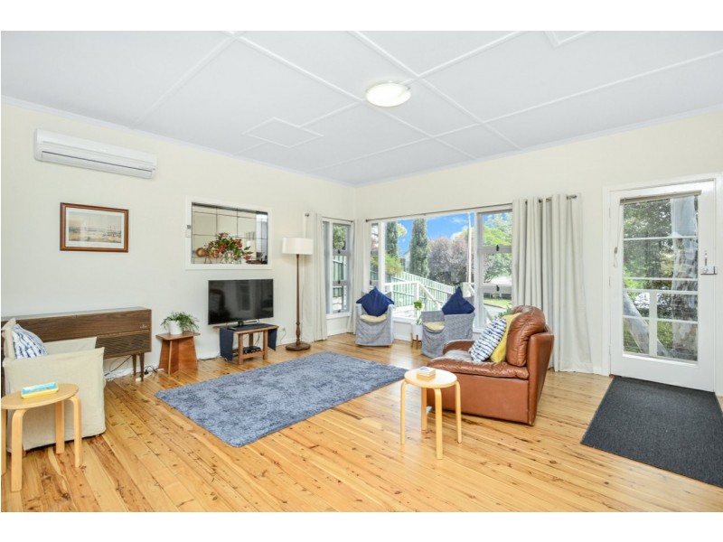 3 Dorset Ave, Victor Harbor SA 5211