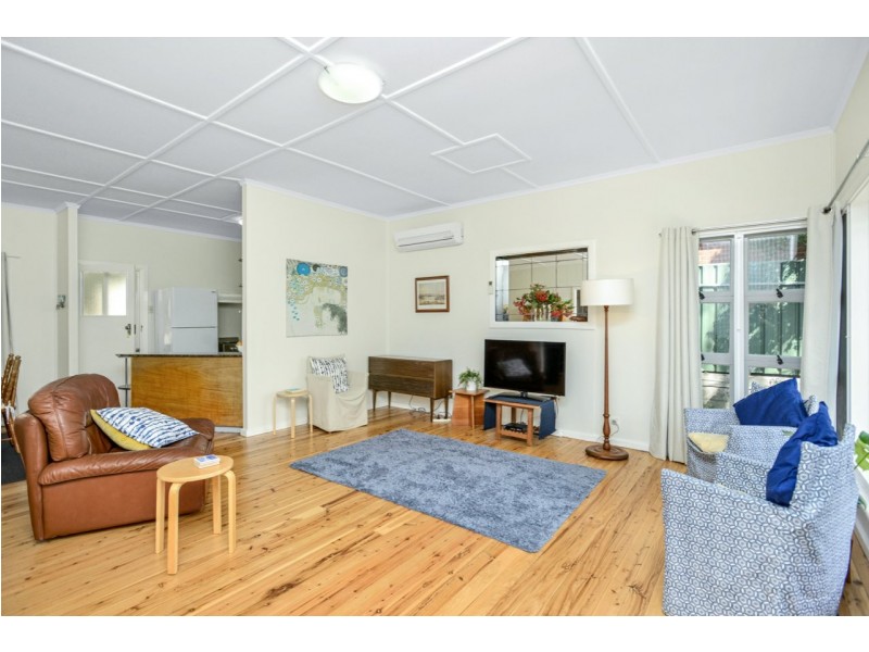 3 Dorset Ave, Victor Harbor SA 5211