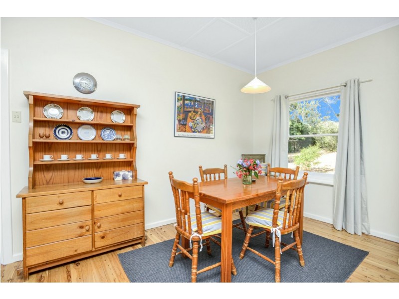 3 Dorset Ave, Victor Harbor SA 5211