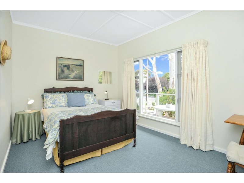 3 Dorset Ave, Victor Harbor SA 5211