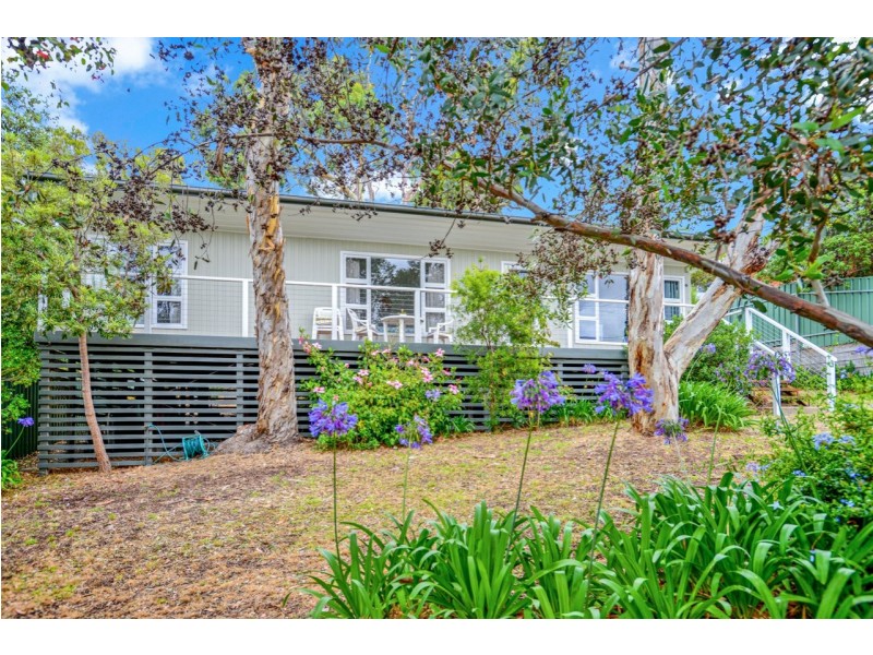 3 Dorset Ave, Victor Harbor SA 5211