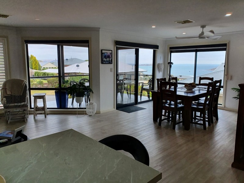 5 Minnamoora Court, Encounter Bay SA 5211