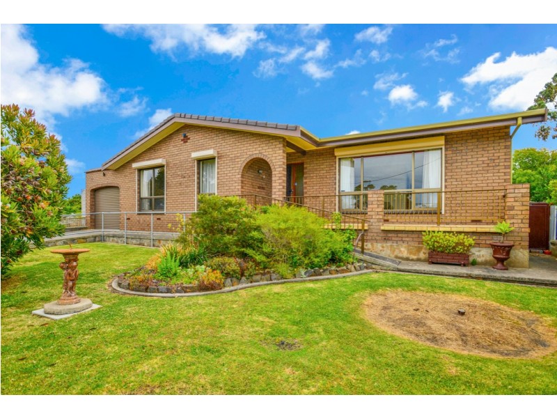 20 Lawson Street, Victor Harbor SA 5211