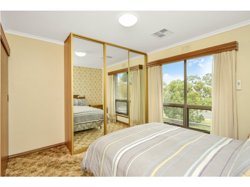 20 Lawson Street, Victor Harbor SA 5211