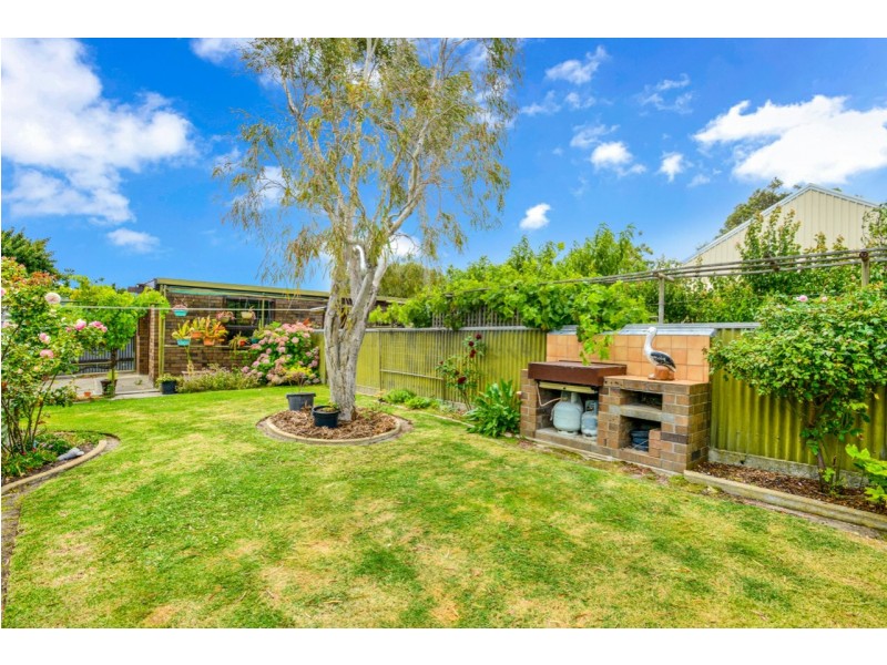 20 Lawson Street, Victor Harbor SA 5211