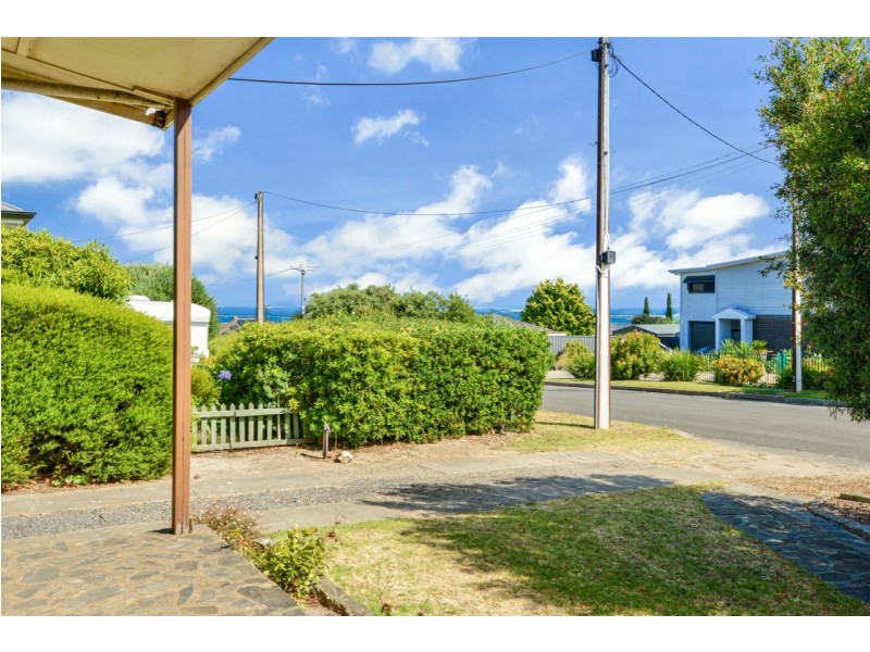 12 Donegal Street, Mccracken SA 5211