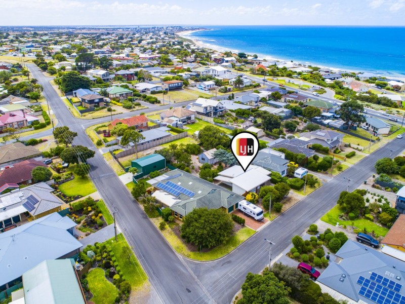 12 Donegal Street, Mccracken SA 5211