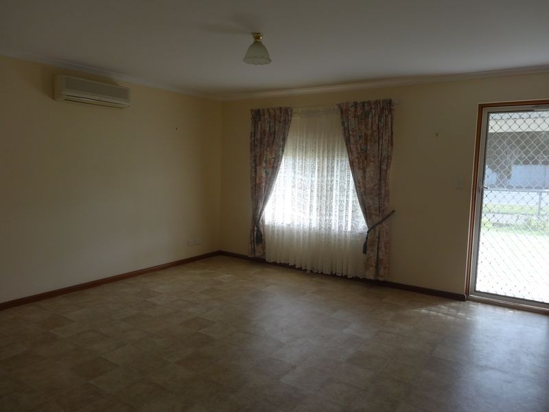 2/12 Carlyle Street, Victor Harbor SA 5211
