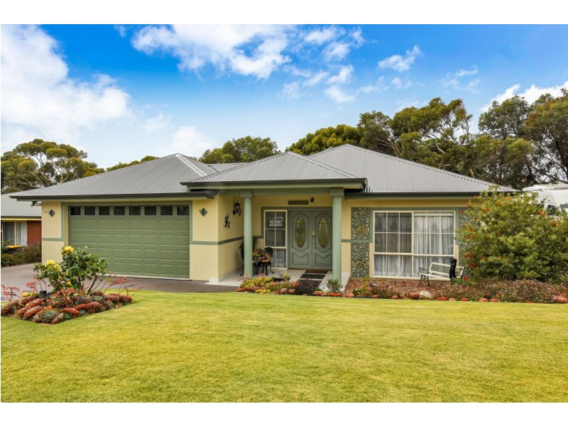 82 Rapid Drive, Mccracken SA 5211