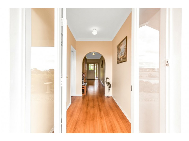 69 Whalers Road,, Encounter Bay SA 5211