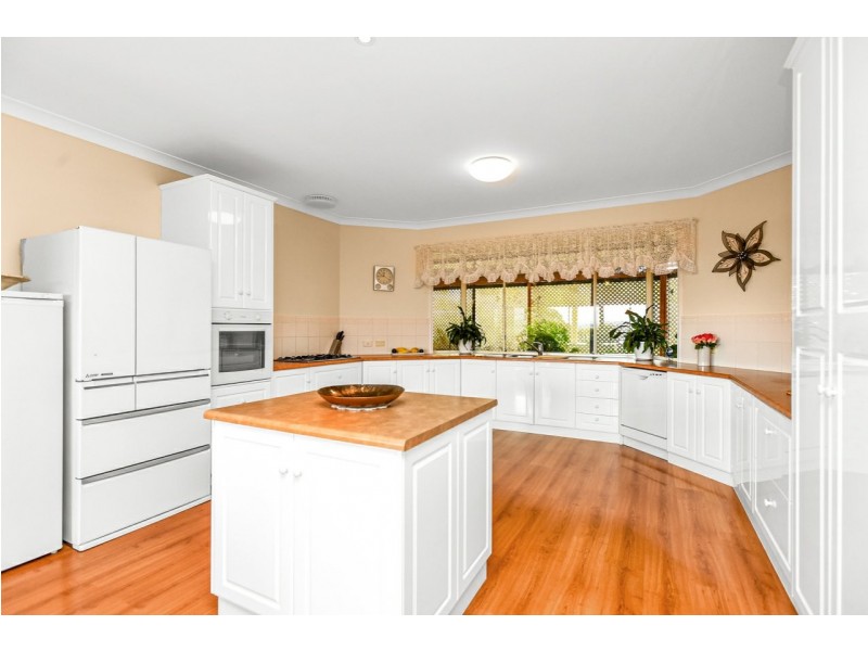 69 Whalers Road,, Encounter Bay SA 5211