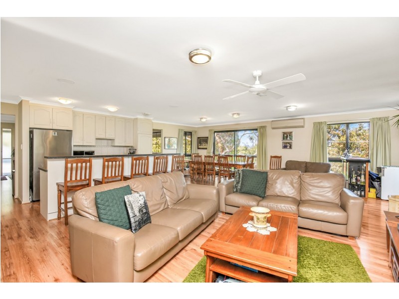 37 Yalla-doola Road, Victor Harbor SA 5211