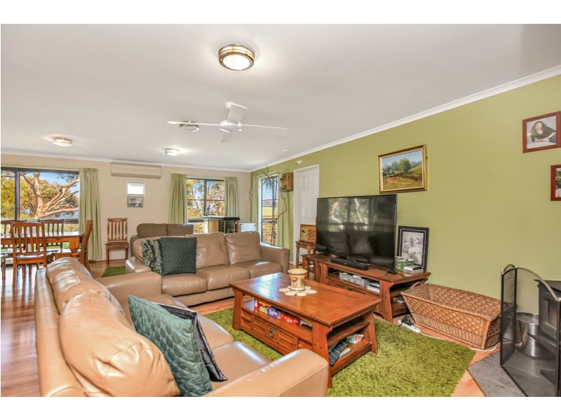 37 Yalla-doola Road, Victor Harbor SA 5211