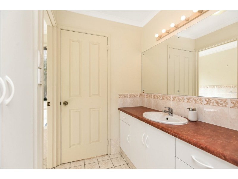 37 Yalla-doola Road, Victor Harbor SA 5211